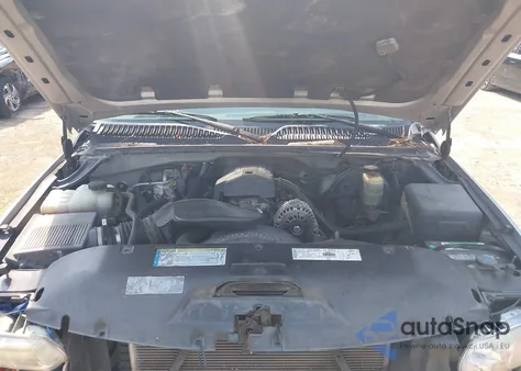 2000 Chevrolet Silverado 1500 Ls z USA, uszkodzony, nr VIN 1GCEC19T2YZ291771